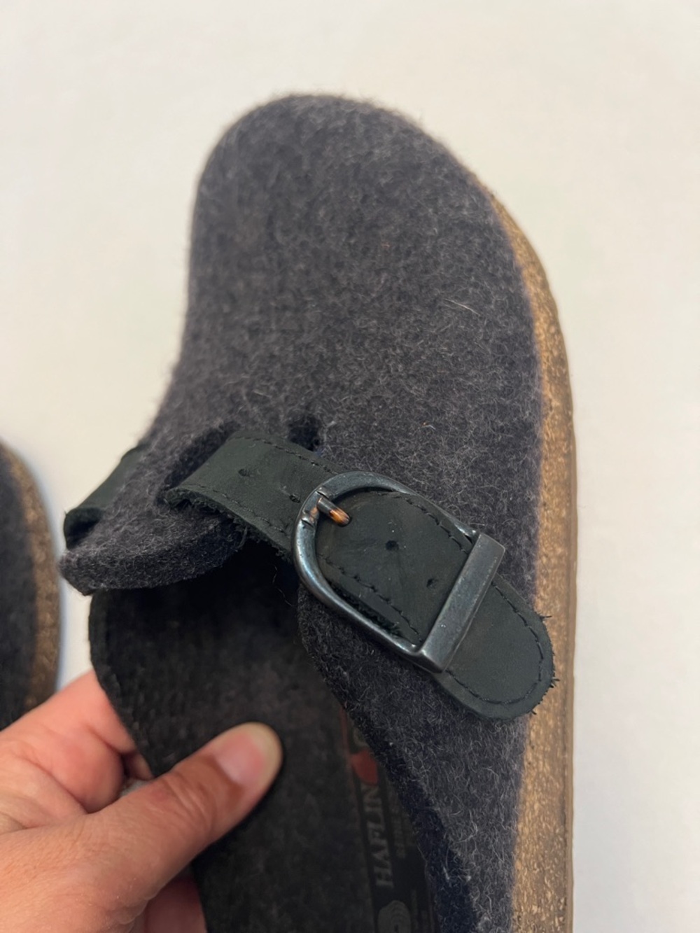 HAFLINGER BLACK CHARCOAL WOOL CLOGS WITH LEATHER ACCENTS & BUCKLES 38=7 US - Picture 11 of 11